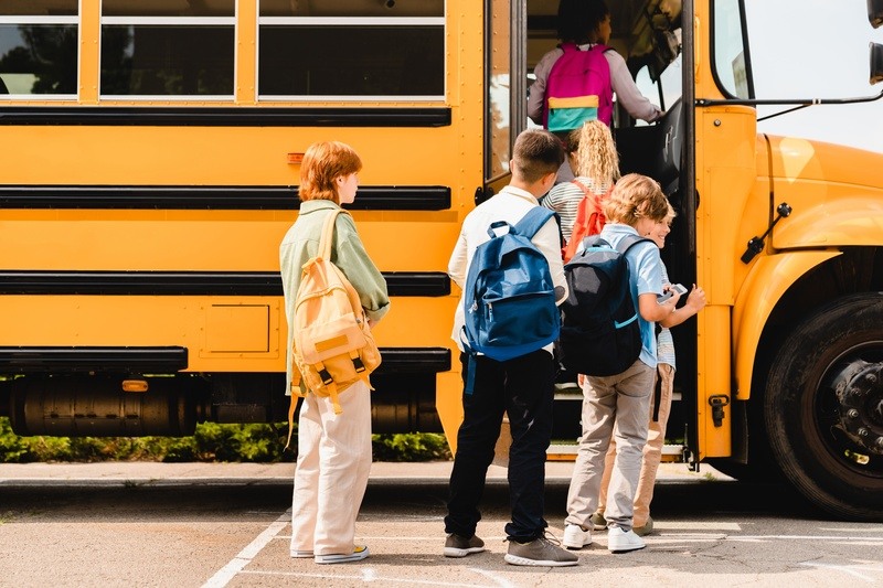 Rushmore American School Partners to Deliver Quality Uniforms, Transport, and Catering